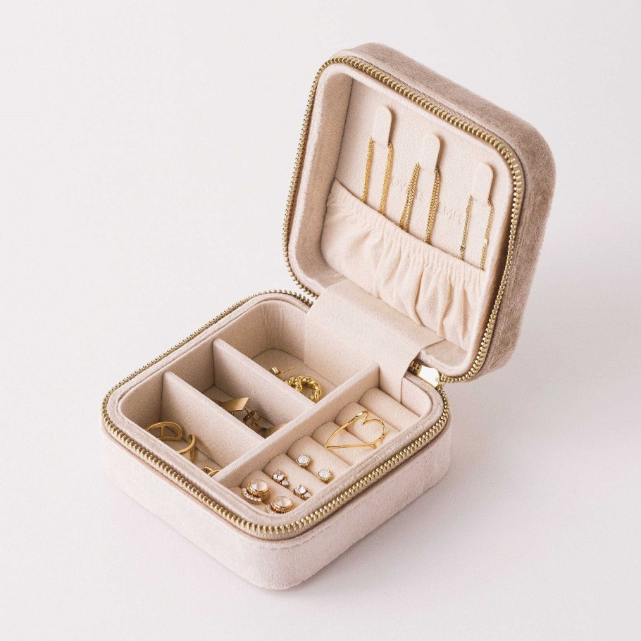 Jewelry Storage Lover's Tempo | Square Bon Voyage Creme Jewelry Travel Case