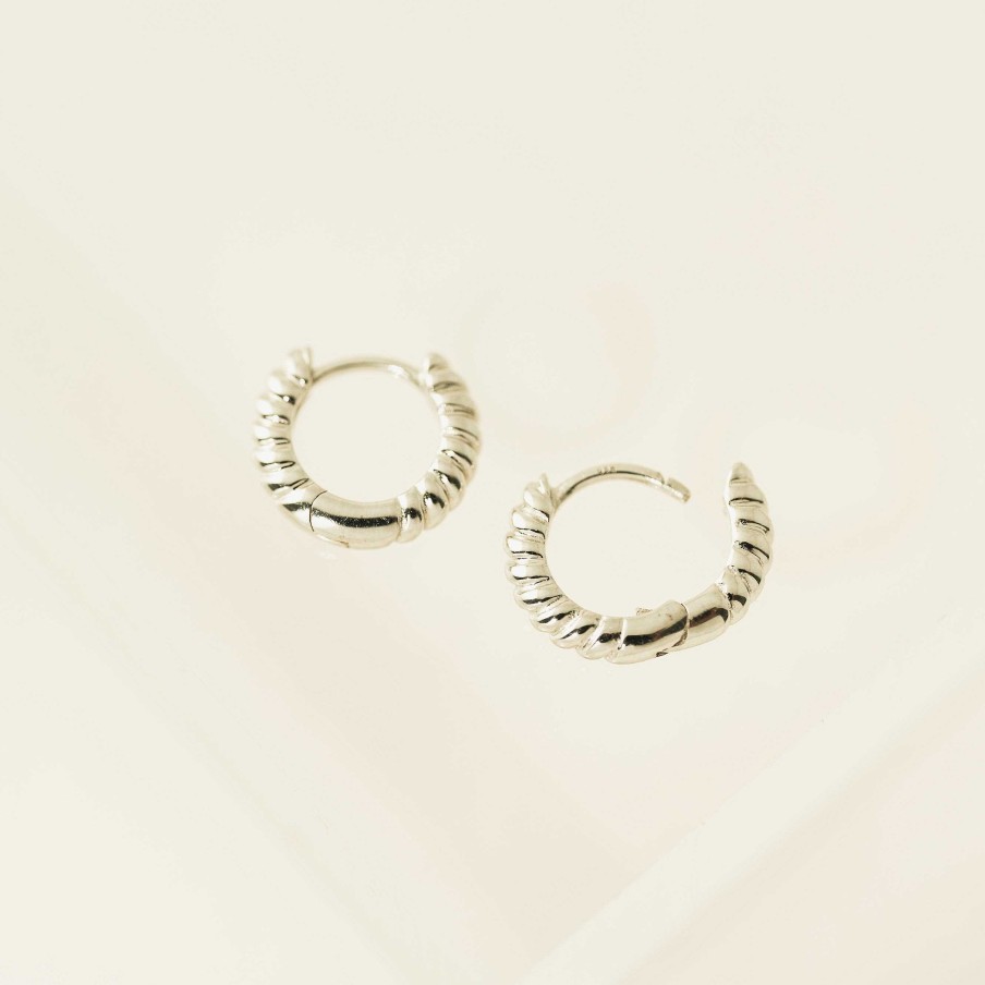 Earrings Lover's Tempo | Twist Huggie Hoop Earrings Silver