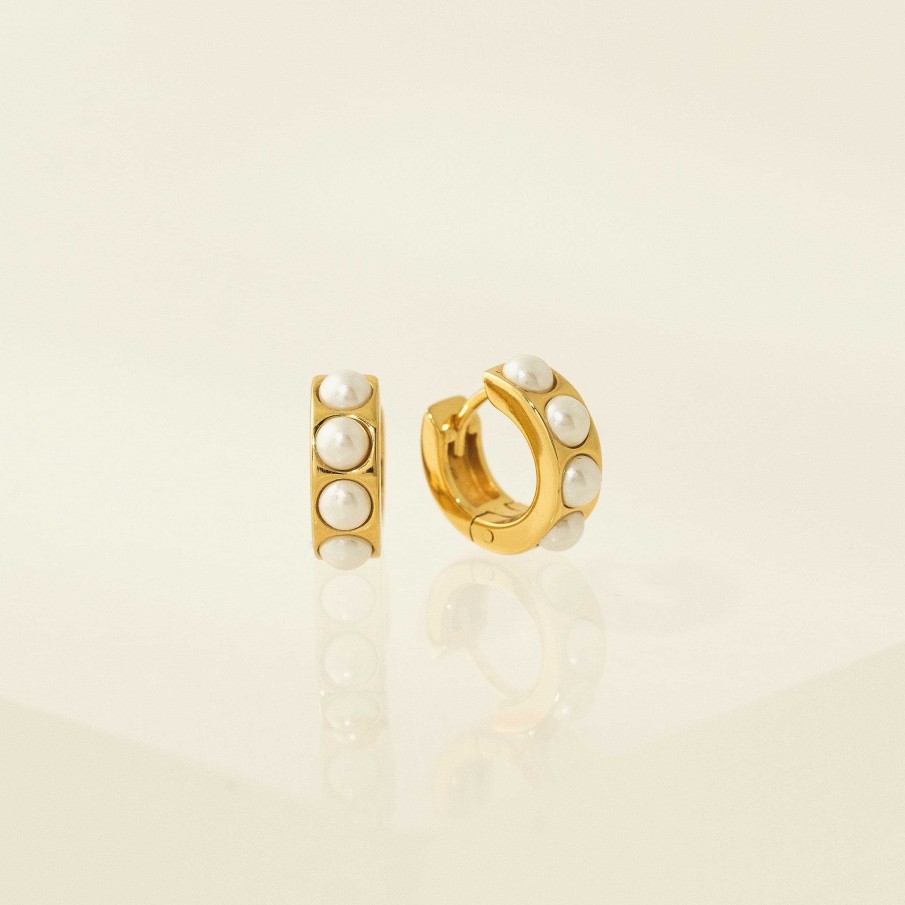 Hoops Lover's Tempo | Pearl Chunky Huggie Hoop Earrings