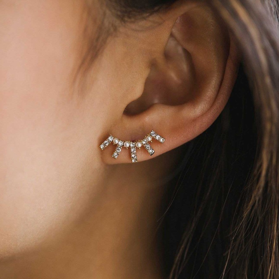 Studs Lover's Tempo | Radiant Climber Earrings Pearl