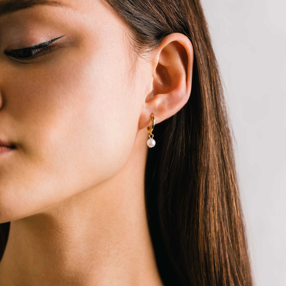 Earrings Lover's Tempo | Amari Pearl Huggie Hoop Earrings